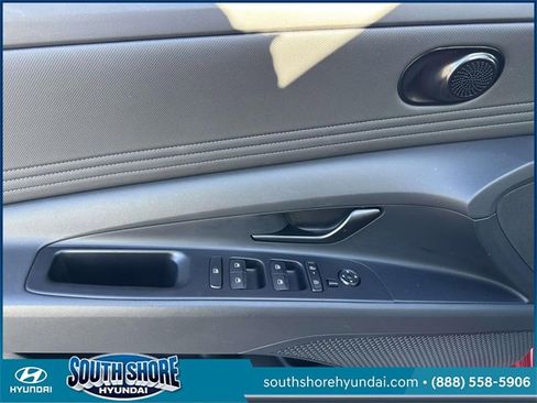 Certified 2025 Hyundai Elantra Sport w/ Cargo Package image 17