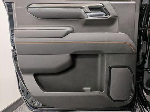 Used 2025 GMC Sierra 1500 AT4 w/ AT4 Premium Package image 23