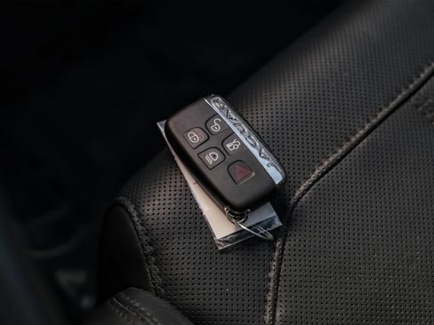 Used 2021 Jaguar F-TYPE P300 image 51