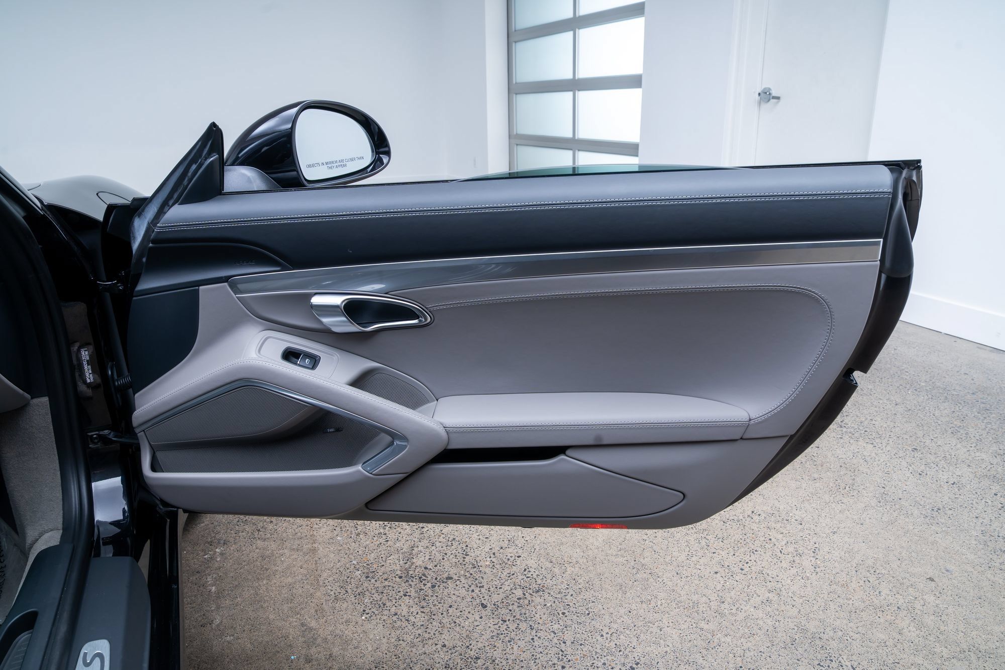 Used 2013 Porsche 911 Carrera S RWD image 19