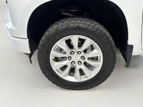 Certified 2024 Chevrolet Silverado 1500 Custom image 25