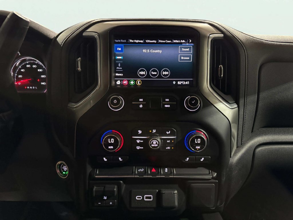 Used 2021 Chevrolet Silverado 2500 LT w/ Convenience Package AWD/4WD image 13