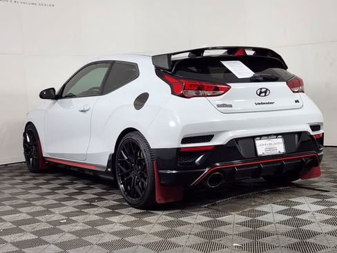 Used 2020 Hyundai Veloster N w/ Performance Package image 5