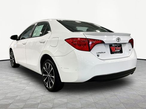 Used 2017 Toyota Corolla SE w/ Carpet Mat Package (TMS) FWD image 4
