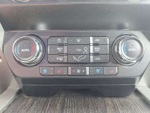 Used 2021 Ford F250 Lariat w/ Lariat Value Package AWD/4WD image 27