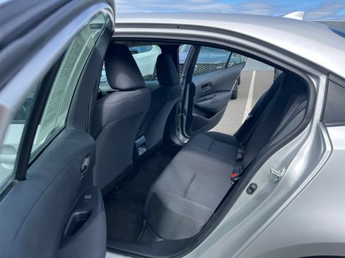 Used 2025 Toyota Corolla LE FWD image 25