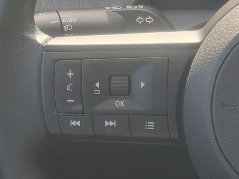 New 2025 Nissan Kicks SV w/ SV Premium Package AWD/4WD image 21