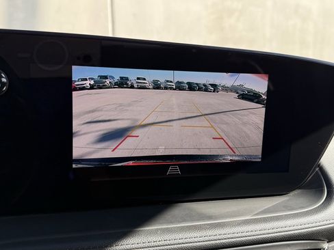 Used 2024 Buick Encore GX Sport Touring image 9