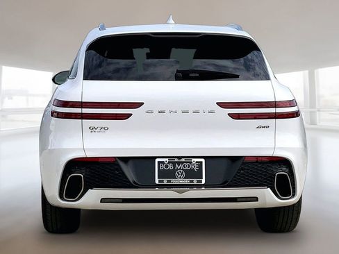 Used 2023 Genesis GV70 2.5T w/ Advanced Package AWD/4WD image 4