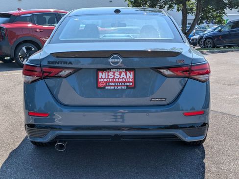 New 2025 Nissan Sentra SR w/ Midnight Edition image 7
