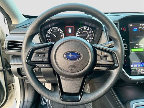Used 2024 Subaru Crosstrek 2.0i Premium image 11
