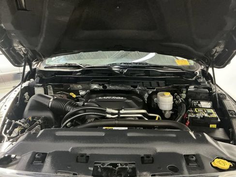 Used 2018 RAM 2500 Tradesman w/ Chrome Appearance Group AWD/4WD image 25