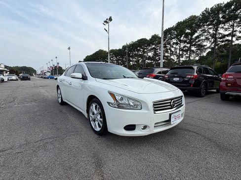 Used 2012 Nissan Maxima 3.5 SV w/ Premium Pkg FWD image 3