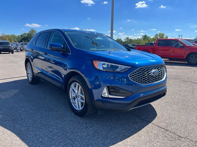 Certified 2024 Ford Edge SEL w/ Convenience Package AWD/4WD image 3