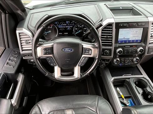 Used 2020 Ford F250 Platinum w/ FX4 Off-Road Package AWD/4WD image 4