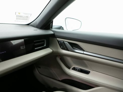 Certified 2025 Porsche Taycan image 24