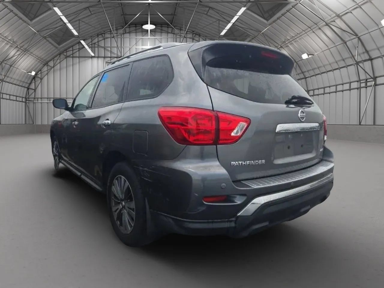 Used 2020 Nissan Pathfinder S AWD/4WD image 2