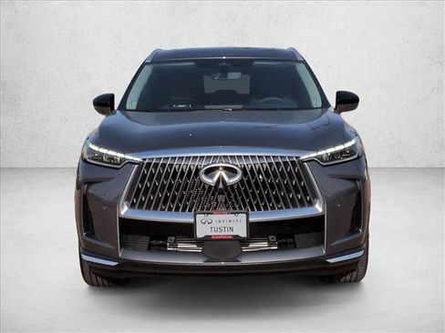 Used 2026 INFINITI QX60 Luxe w/ Family Package FWD image 6