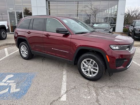 New 2026 Jeep Grand Cherokee Laredo AWD/4WD image 40