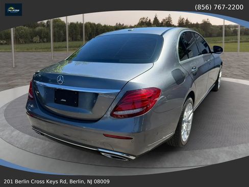 Used 2018 Mercedes-Benz E 300 4MATIC w/ Premium 1 Package image 5