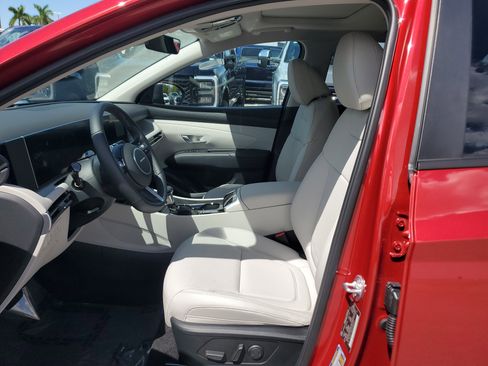 Used 2025 Hyundai Tucson SEL image 13