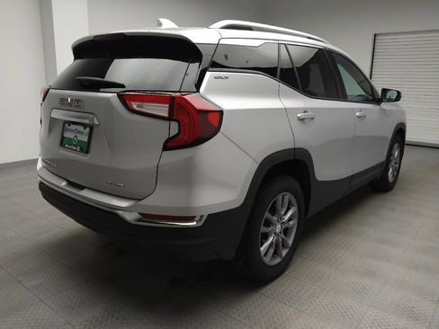 Used 2022 GMC Terrain SLT w/ Infotainment Package II AWD/4WD image 9