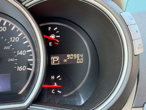 Used 2013 Nissan Murano S AWD/4WD image 5