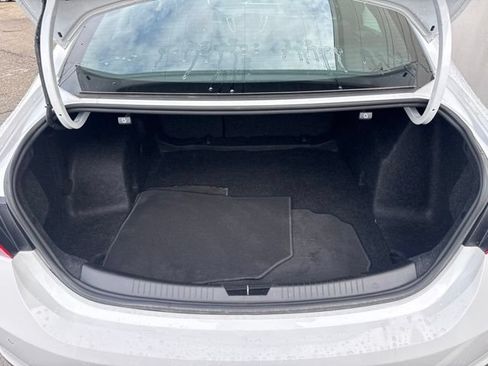 Used 2024 Chevrolet Malibu LT FWD image 24