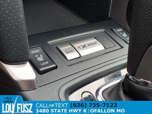 Used 2017 Subaru Forester 2.5i Touring AWD/4WD image 14