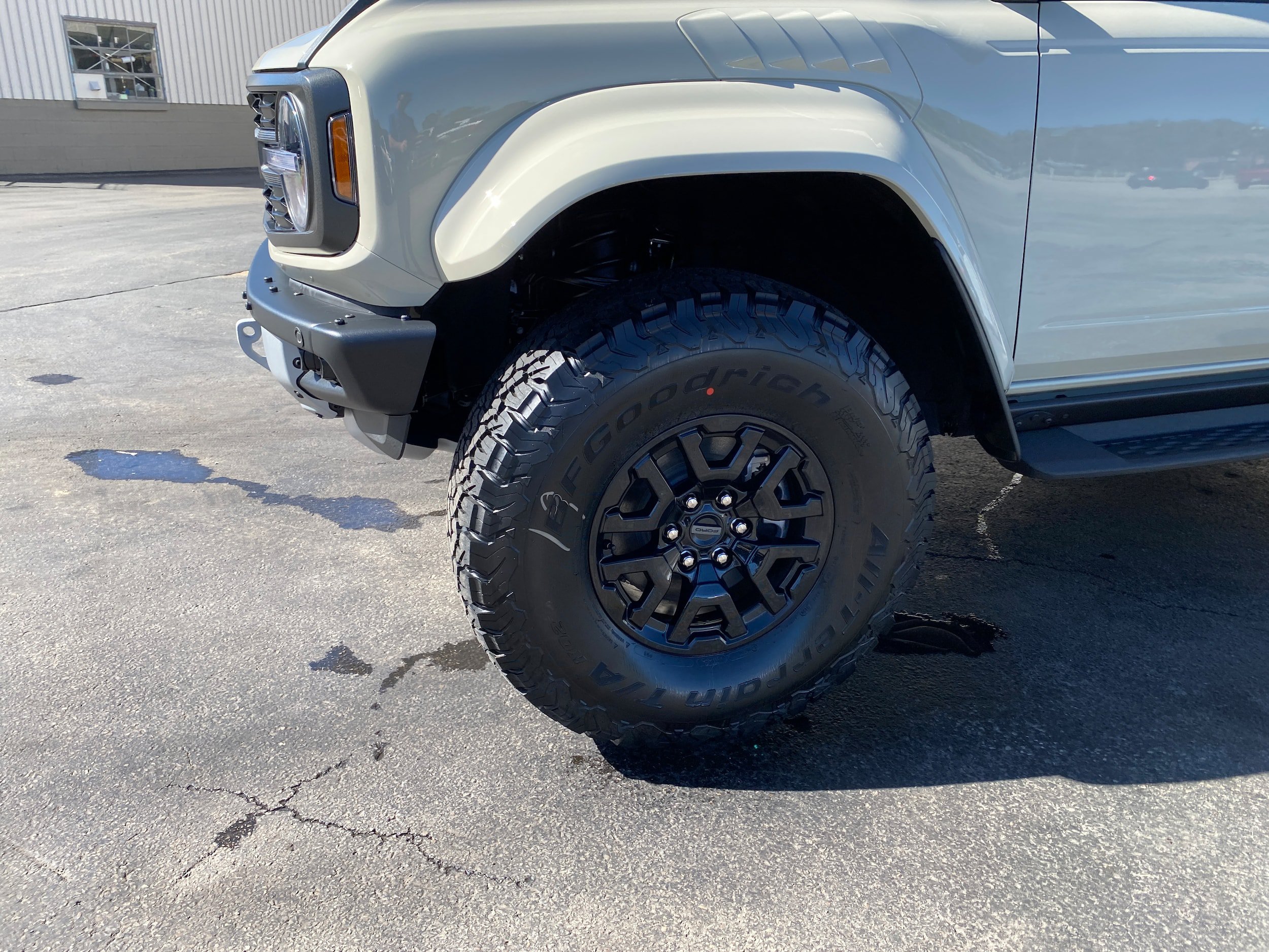 New 2026 Ford Bronco Raptor AWD/4WD image 18