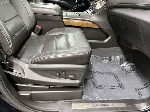 Used 2020 GMC Yukon XL Denali w/ Open Road Package AWD/4WD image 48