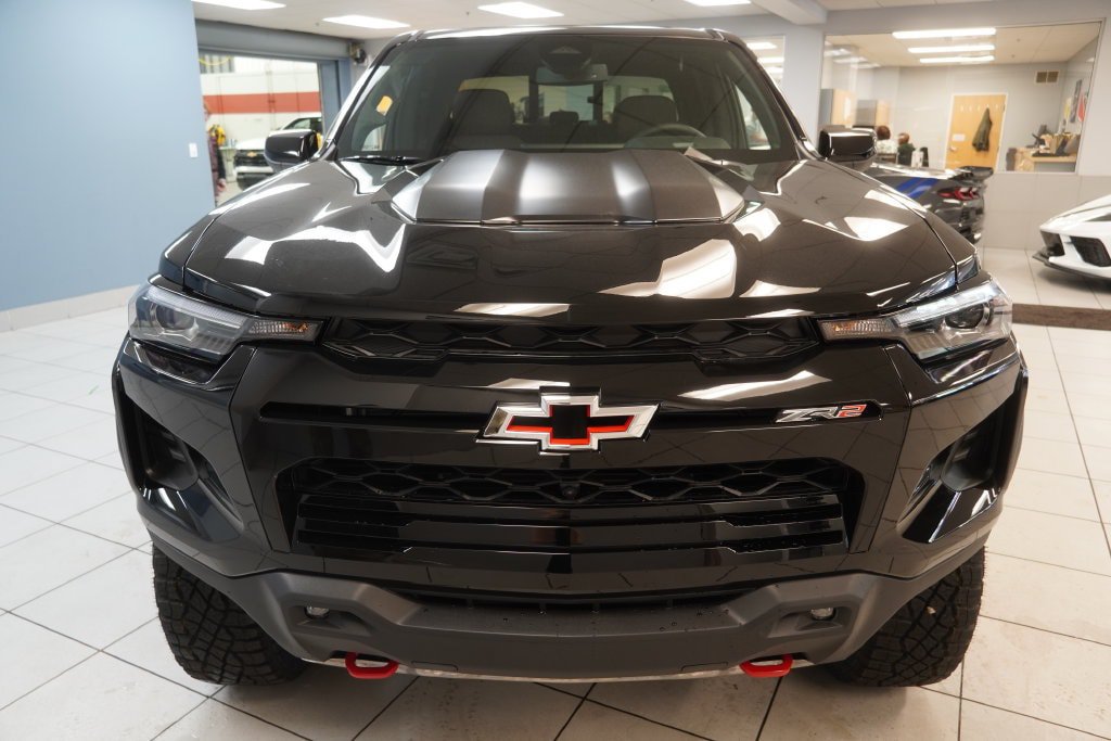 New 2026 Chevrolet Colorado ZR2 w/ Technology Package AWD/4WD image 15