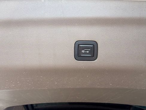 Used 2023 GMC Yukon Denali w/ Denali Reserve Package AWD/4WD image 19