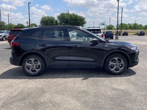 Used 2025 Ford Escape ST-Line AWD/4WD image 4
