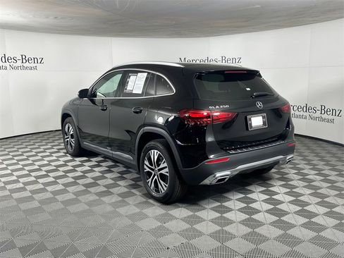 Certified 2025 Mercedes-Benz GLA 250 image 5