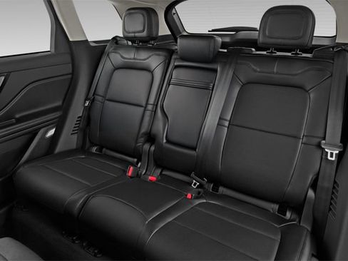 Used 2023 Lincoln Corsair Reserve w/ Equipment Group 201A image 11