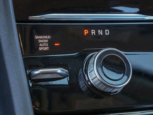 Used 2023 Jeep Grand Cherokee Limited w/ Black Appearance Package image 22