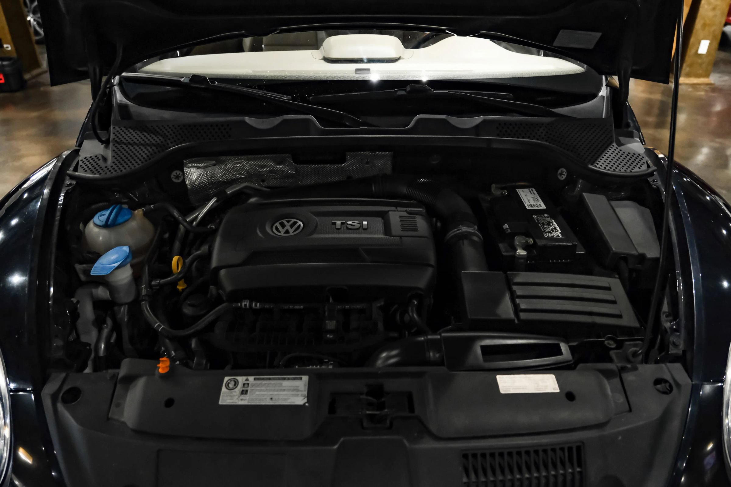 Used 2013 Volkswagen Beetle 2.0T FWD image 45