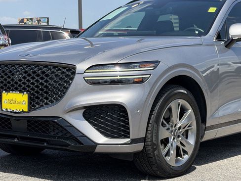Used 2022 Genesis GV70 3.5T Sport w/ Sport Advanced Package AWD/4WD image 9