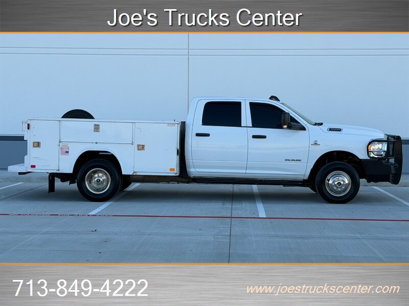 Used 2019 RAM 3500 Tradesman w/ Chrome Appearance Group RWD image 9