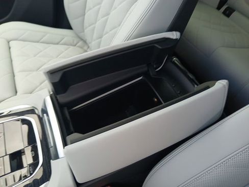 New 2026 BMW X5 sDrive40i image 23