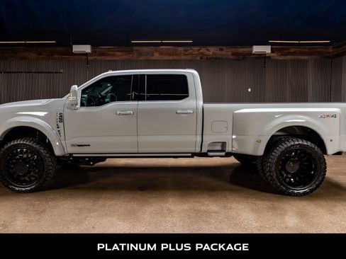 Used 2026 Ford F450 Platinum w/ Platinum Plus Package image 6
