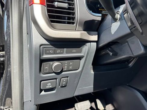 Used 2022 Ford F150 Raptor w/ Convenience Package AWD/4WD image 19