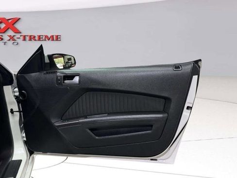 Used 2013 Ford Mustang Boss 302 w/ Boss 302 Accessory Pkg RWD image 46
