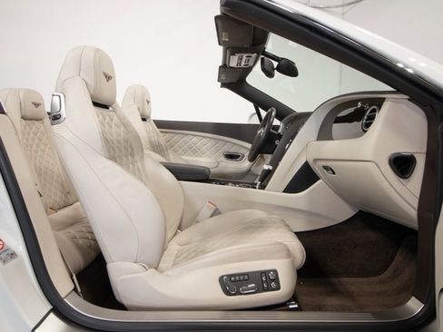 Used 2016 Bentley Continental GTC image 42