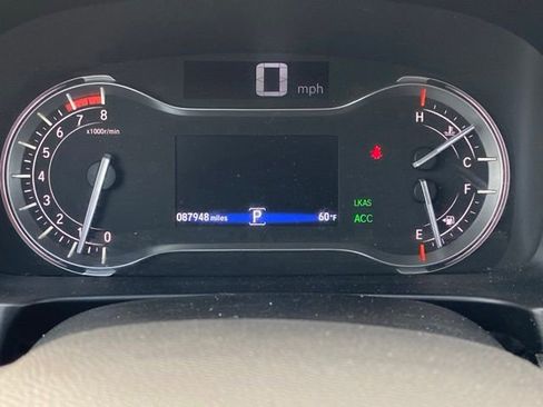 Used 2017 Honda Pilot Touring image 28