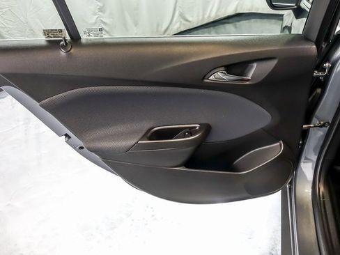 Used 2018 Chevrolet Cruze LT w/ Convenience Package image 26