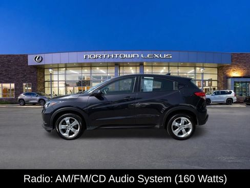 Used 2016 Honda HR-V LX image 2