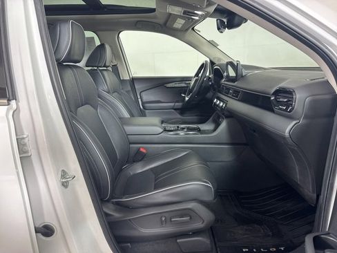 Used 2023 Honda Pilot Elite image 4