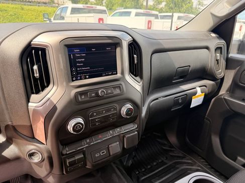 New 2026 GMC Sierra 2500 Pro w/ Convenience Package RWD image 17